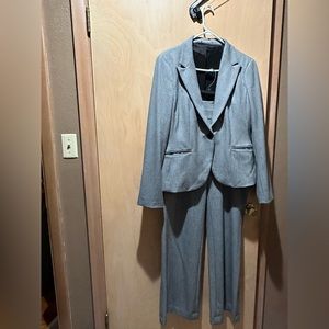 Express suit, size 12, gray
